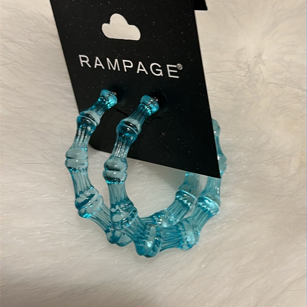 Rand new Rampage Earings - Picture 2 of 2